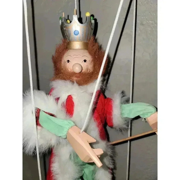 Marionette King - Picture 2 of 9